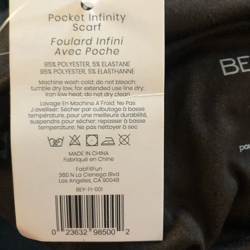 Beyond Yoga Soft Black Infinity Scarf Lightweight Zip Cell Phone Pocket NWT